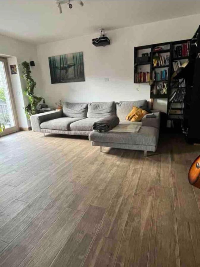 Luce Private Deluxe Apartment Near The Station Tirano Buitenkant foto