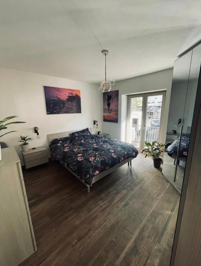 Luce Private Deluxe Apartment Near The Station Tirano Buitenkant foto